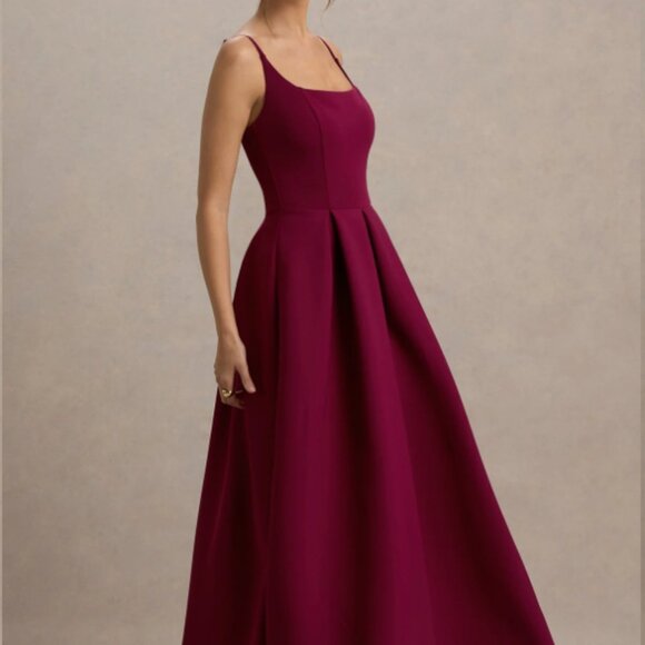 Club L - Bambina Burgundy Scoop-Neck Pleated Maxi Dress - Picture 1 of 3